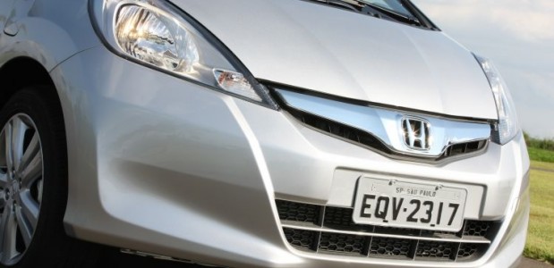 novo Honda Fit 2013 comeca a ser vendido em abril detalhe da frente