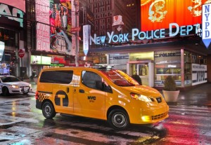 nissan_taxi NV 200 o taxi do futuro exibido no salão de nova york 2012 foto 2