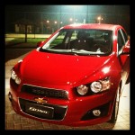Novo Sonic 2012 da Chevrolet - modelo vermelho que começa a ser vendido em junho com festa no lançamento oficial na segunda feira