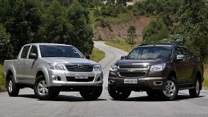 PICAPES SÃO PAULO 09/03/2012 - JORNAL DO CARRO - COMPARATIVO CHEVROLET S10 FLEX MANUAL X TOYOTA HILUX FLEX AUTOMÁTICA.FOTO SERGIO CASTRO/AE