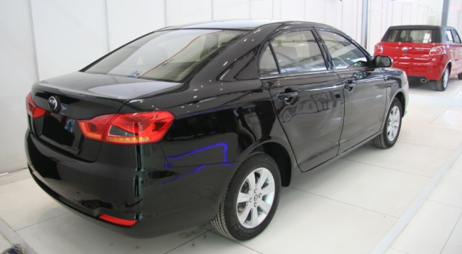 traseira do modelo 520 da lifan e do 320 remodelados Modelos renovados da Lifan só devem vir para o Brasil diretamente agora pela fabricante Lifan