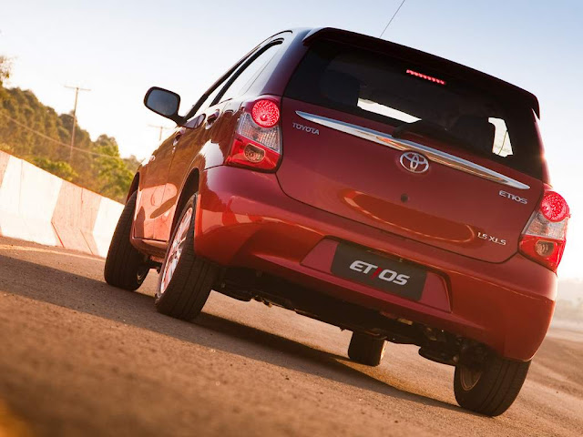 Toyota Etios Hatch 2013