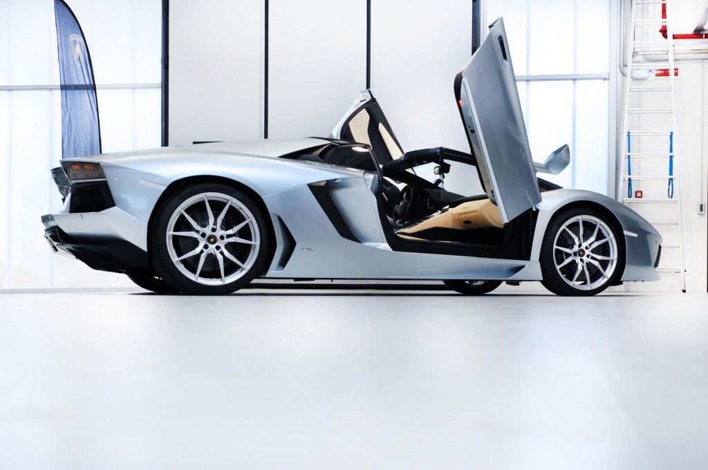 Lamborghini Aventador Roadster